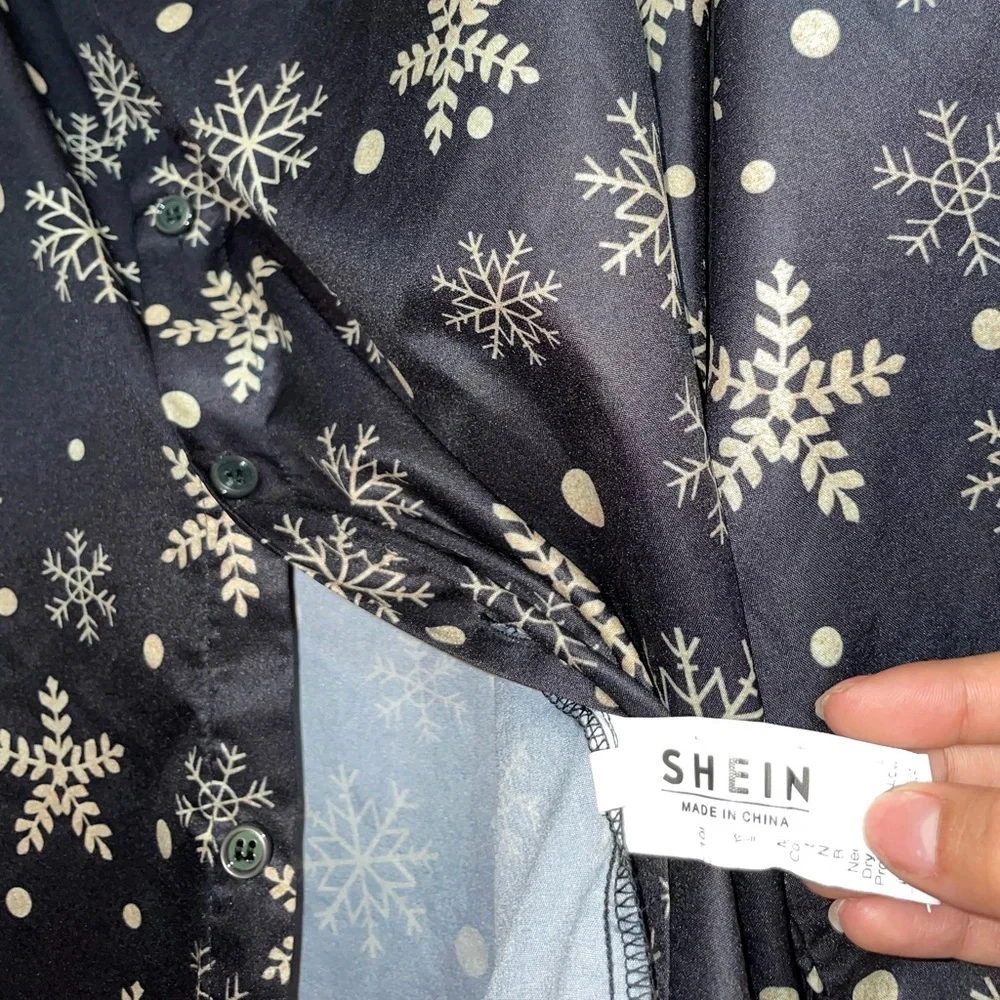 Holiday Button Down Shein Men’s Medium - Picture 3 of 5
